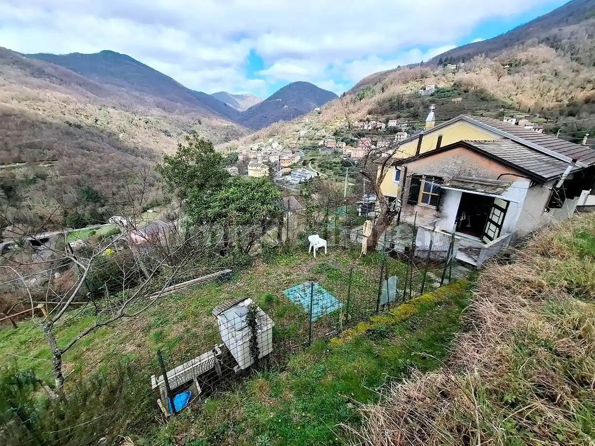 Casa indipendente in vendita a Neirone