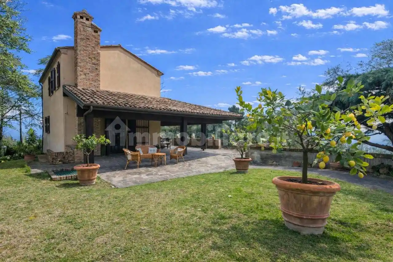 Villa in vendita a Fano
