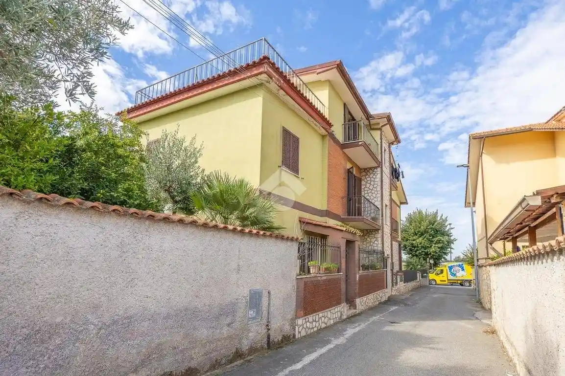 Appartamento in vendita a Guidonia Montecelio