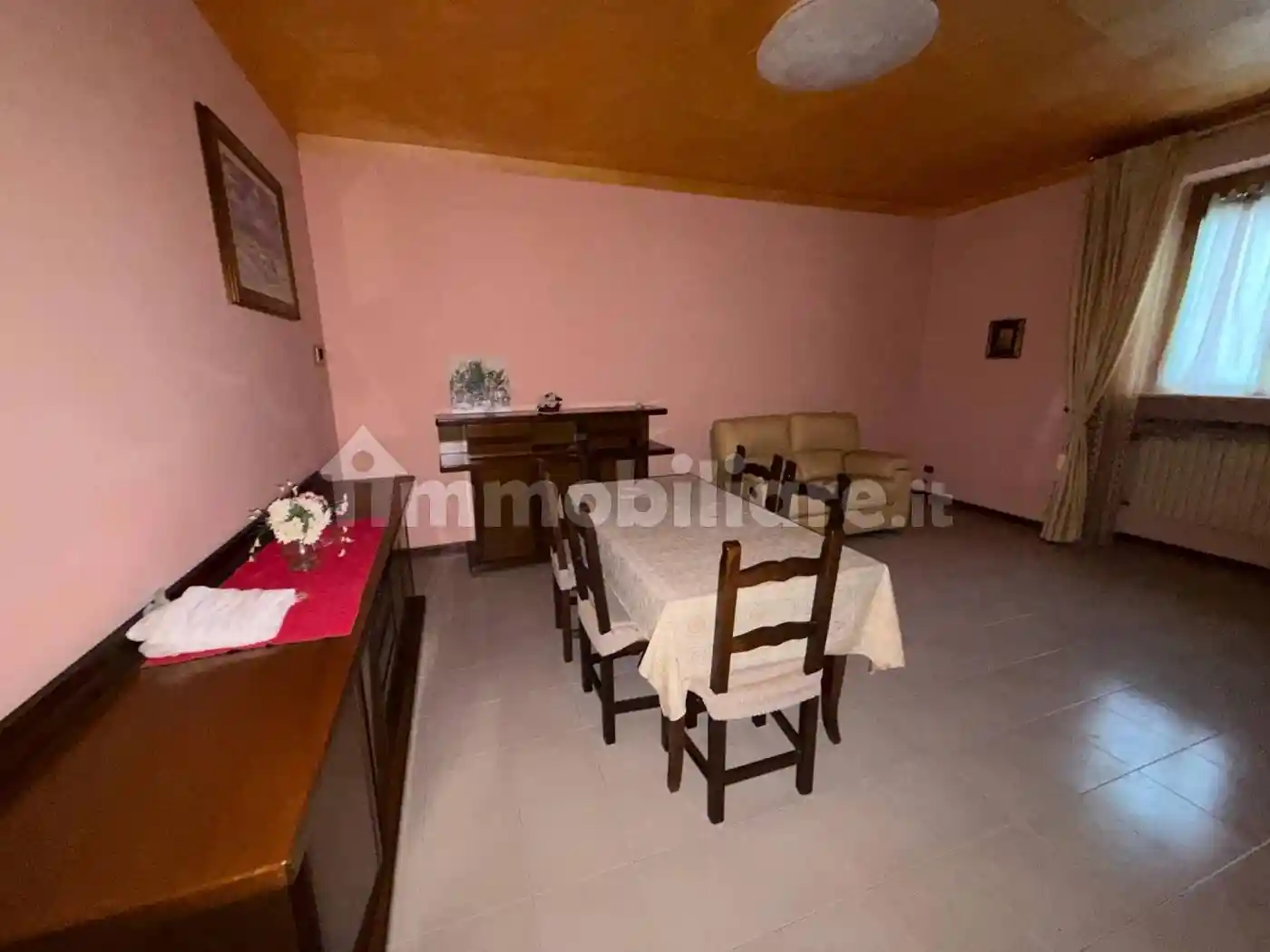 Casa indipendente in affitto a Jesi