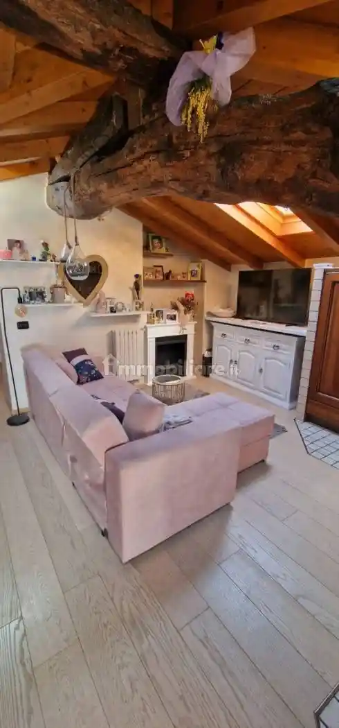 Appartamento in vendita a Lurate Caccivio