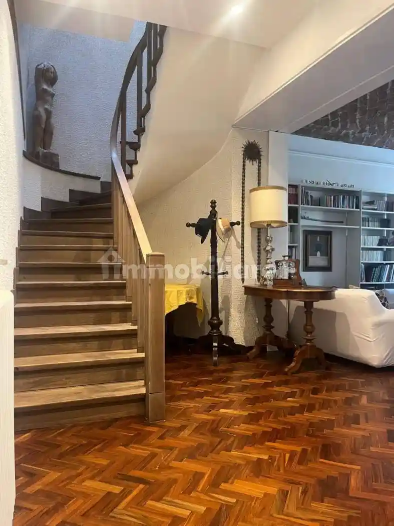 Appartamento in vendita a Piacenza