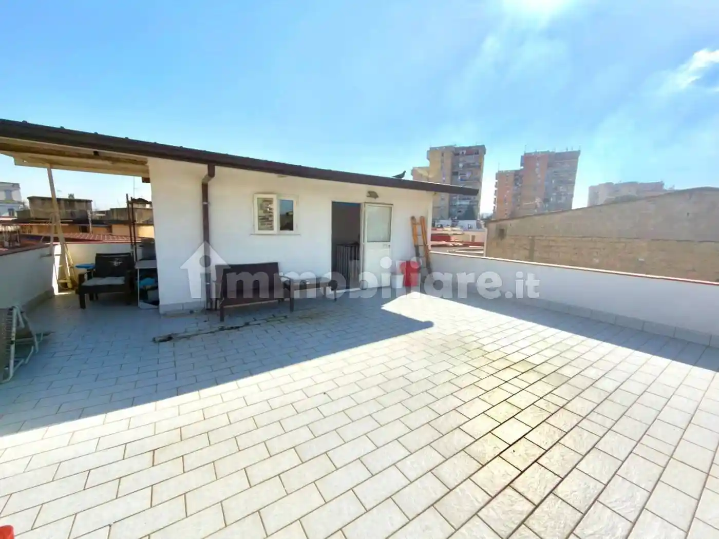 Appartamento in vendita a Napoli