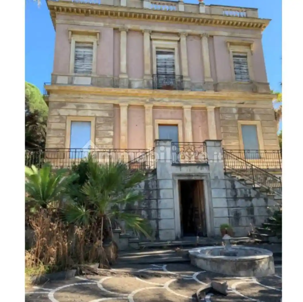 Villa in vendita a Catania