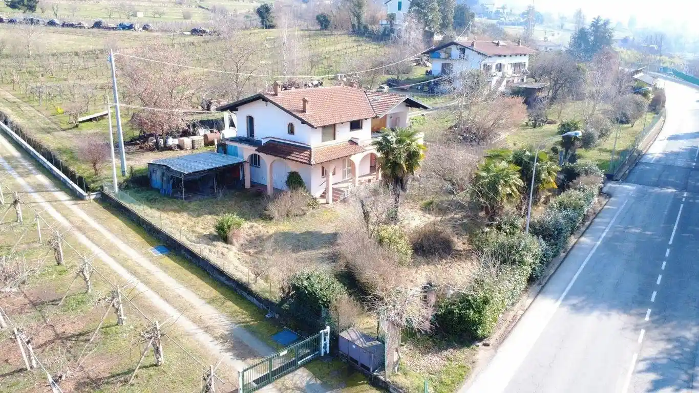 Villa in vendita a Viverone