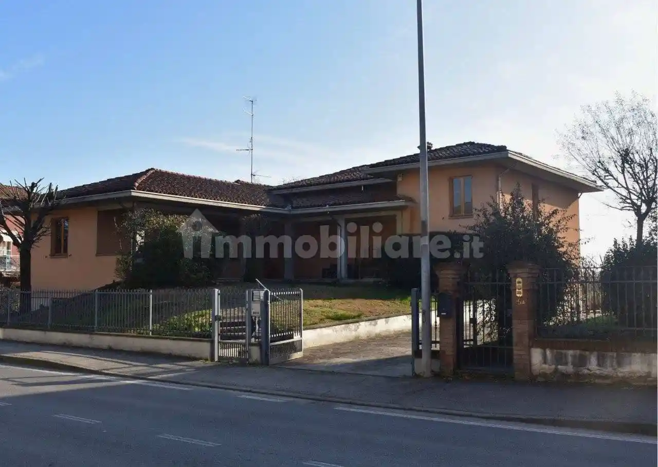 Villa in vendita a Parma