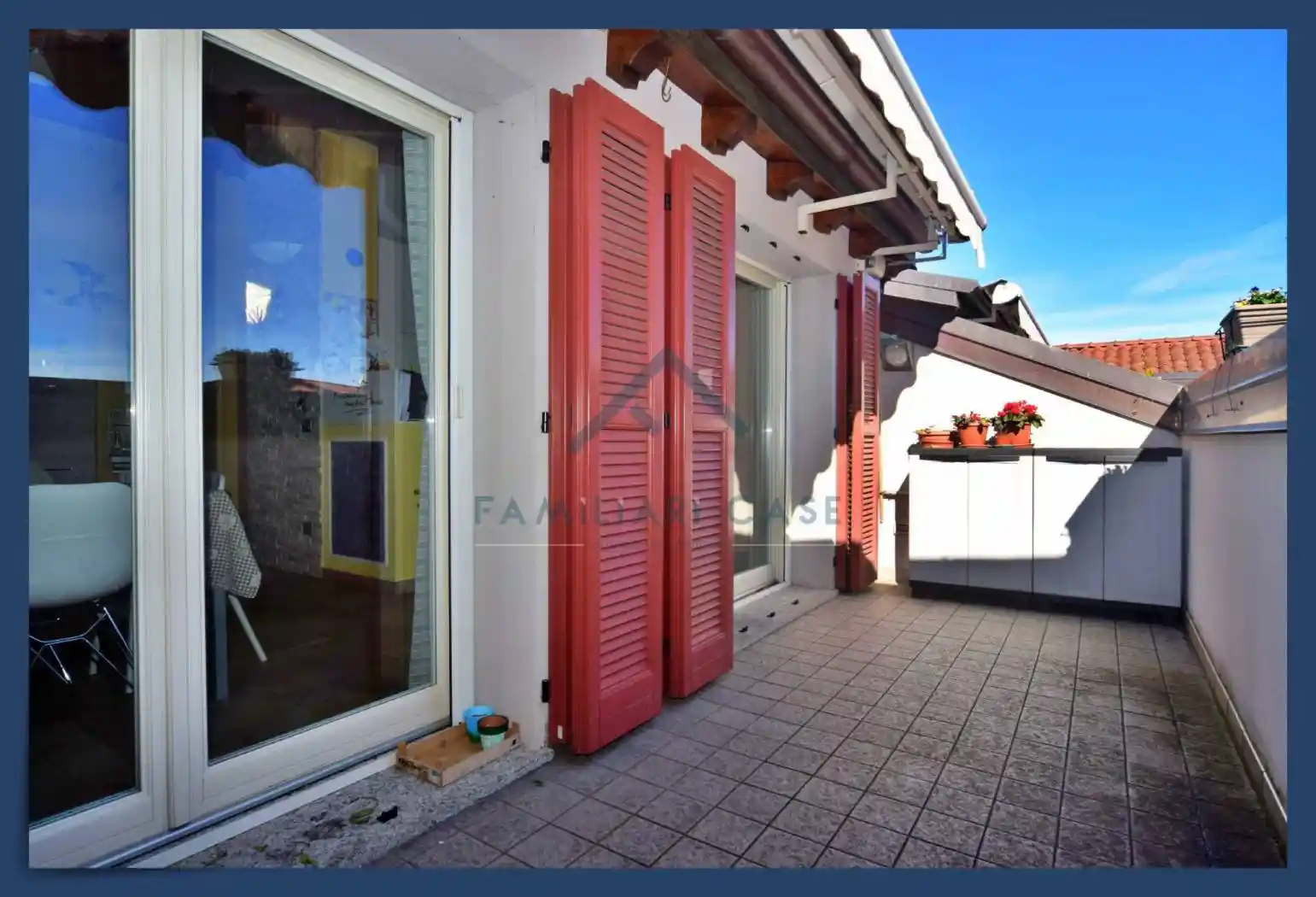 Appartamento in vendita a Gazzada Schianno