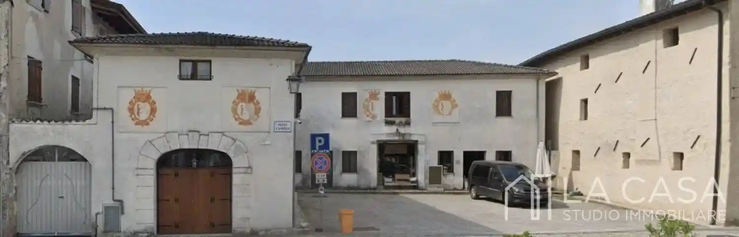 Villa in vendita a Valvasone Arzene