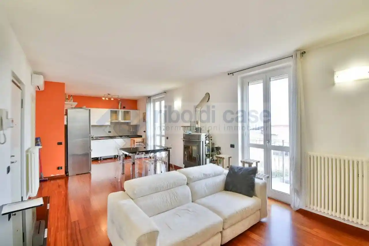 Appartamento in vendita a Bregnano