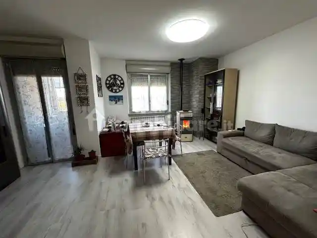 Appartamento in vendita a Momo