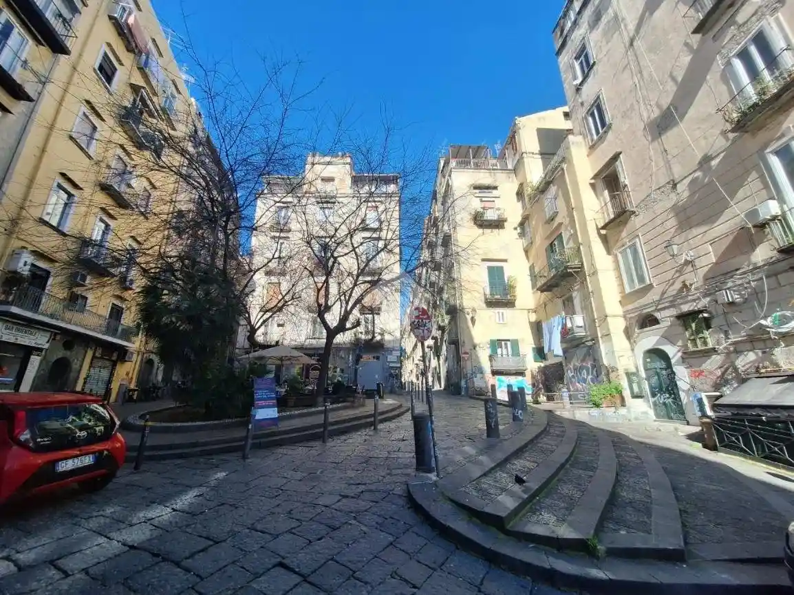 Appartamento in vendita a Napoli