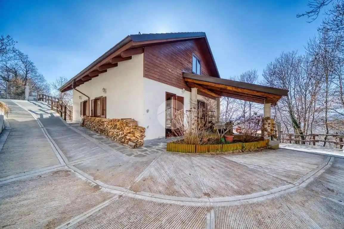 Villa in vendita a Valgioie