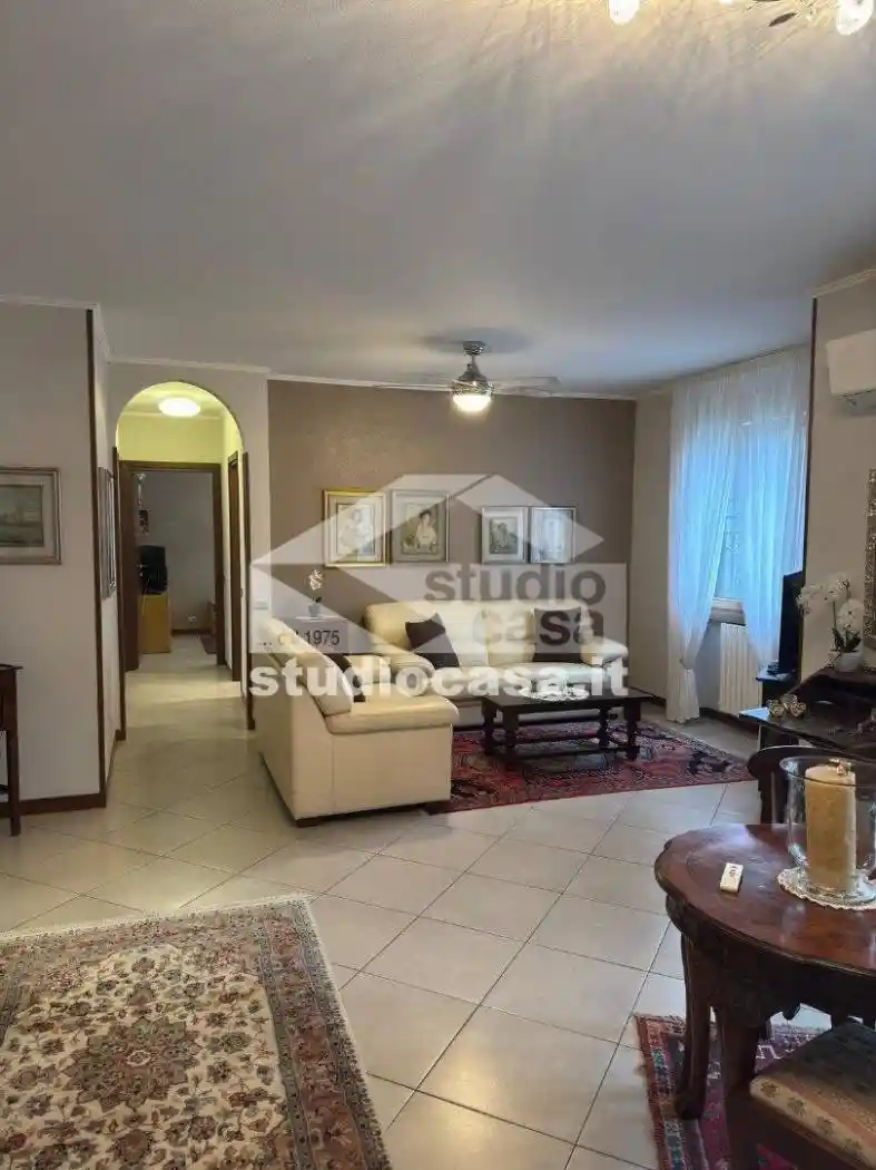 Villa in vendita a Grassobbio