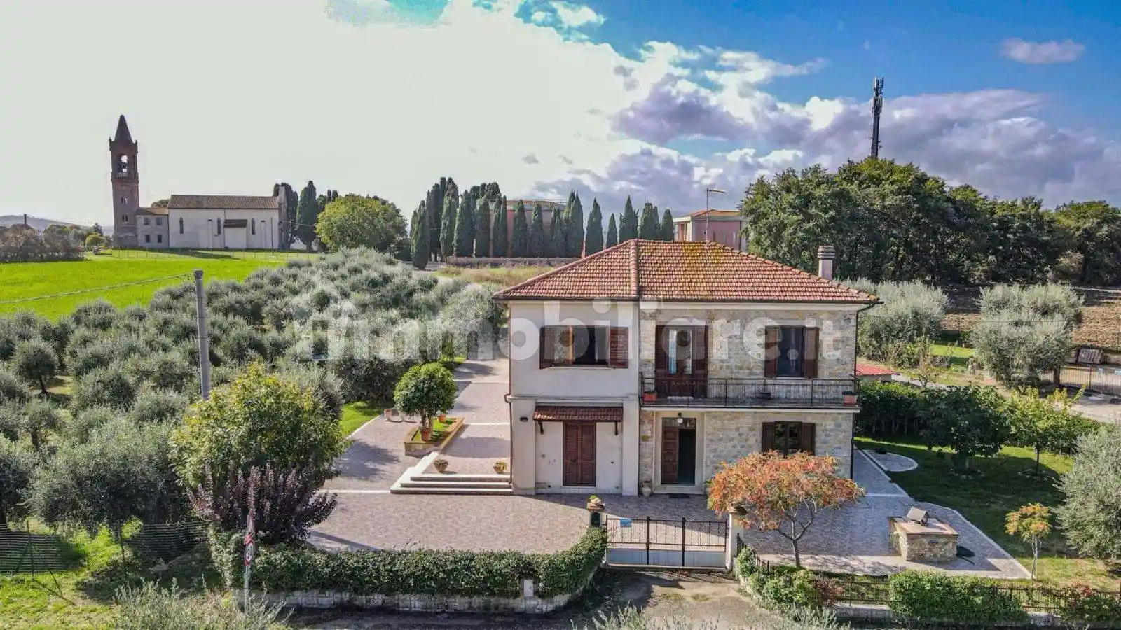 Villa in vendita a Castiglione del Lago