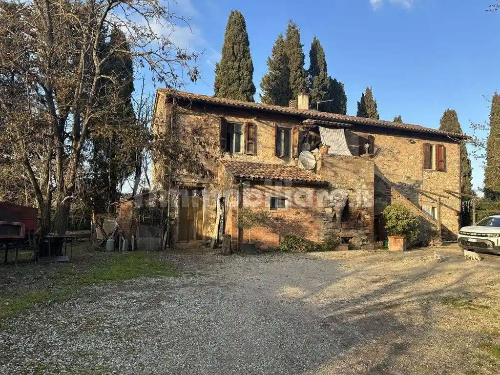 Rustico - Casale in vendita a Castiglione del Lago