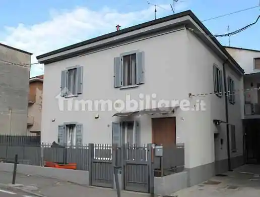 Appartamento in vendita a Limbiate