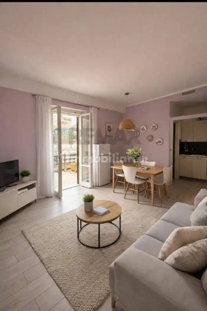 Appartamento in vendita a Aci Castello