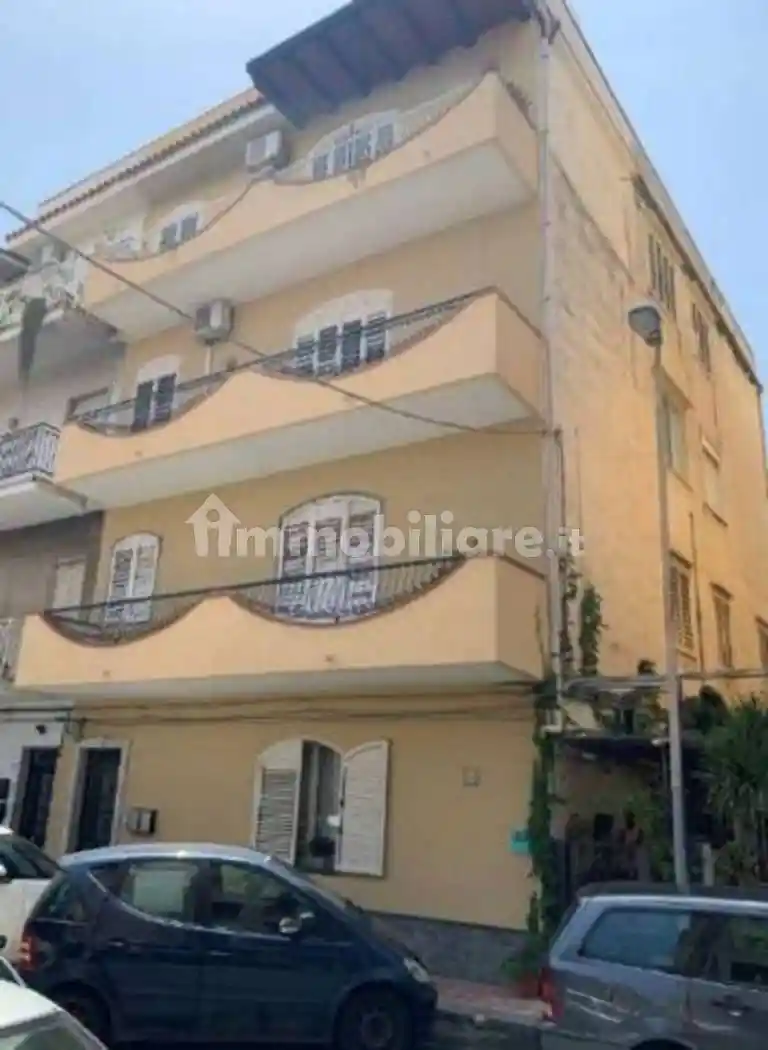 Appartamento in vendita a Giardini-Naxos