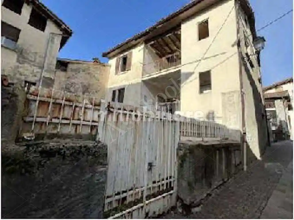 Appartamento in vendita a Cremeno