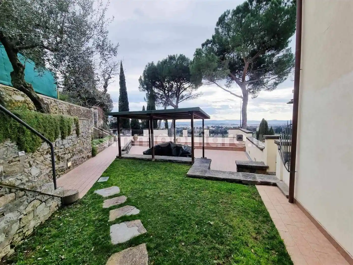 Appartamento in affitto a Fiesole