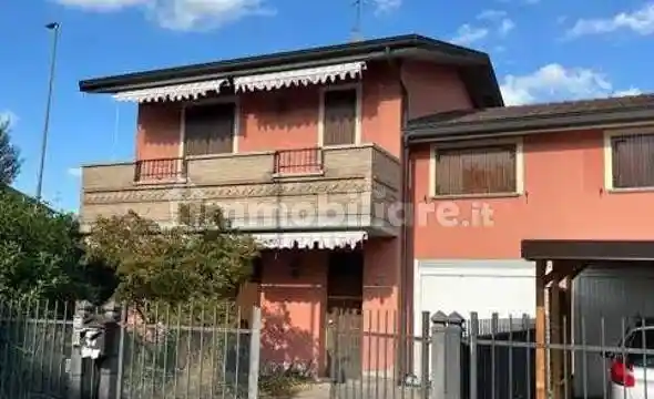 Villetta a schiera in vendita a Massalengo