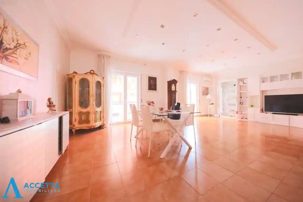 Appartamento in vendita a Taranto