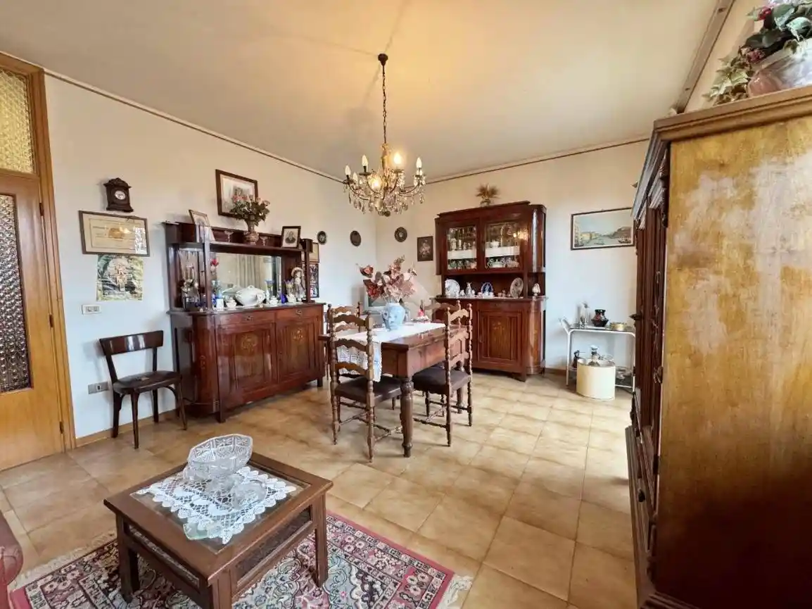 Villa in vendita a Montelabbate