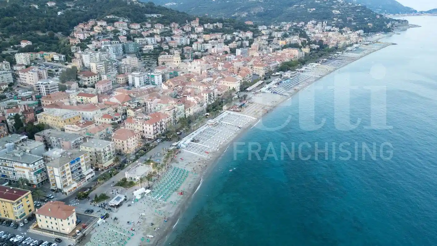 Appartamento in vendita a Finale Ligure