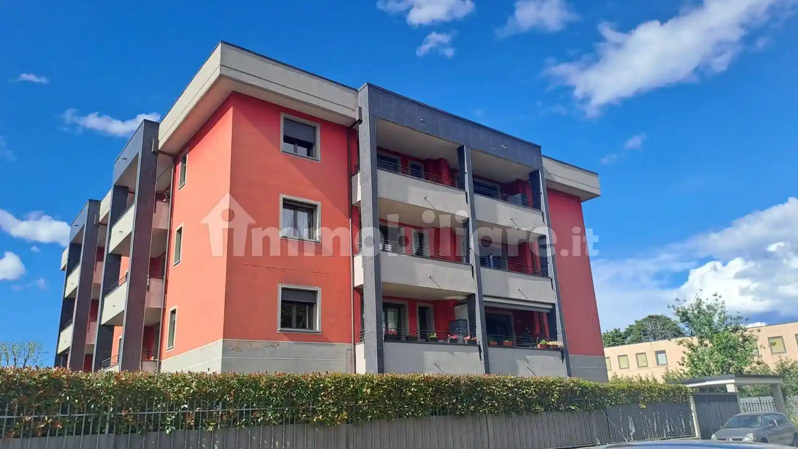 Appartamento in affitto a Vedano al Lambro