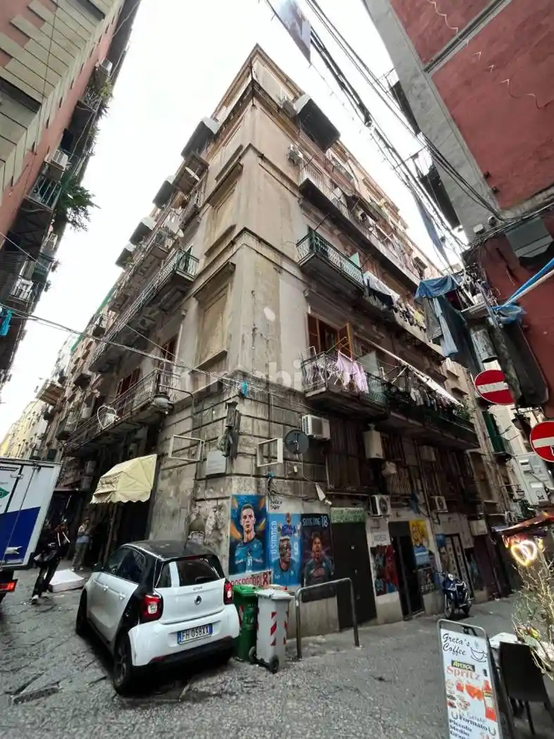Appartamento in vendita a Napoli