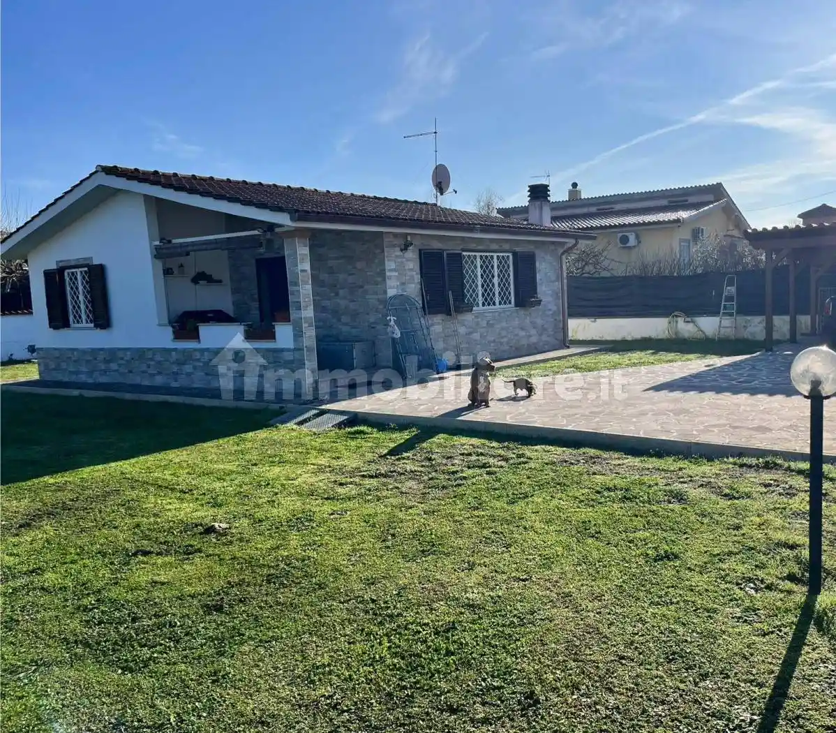 Villa in vendita a Aprilia