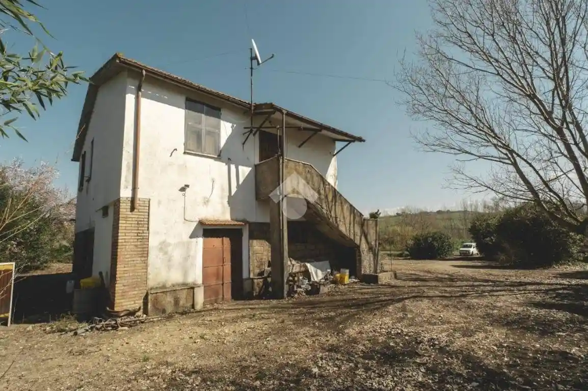 Rustico - Casale in vendita a Tarquinia