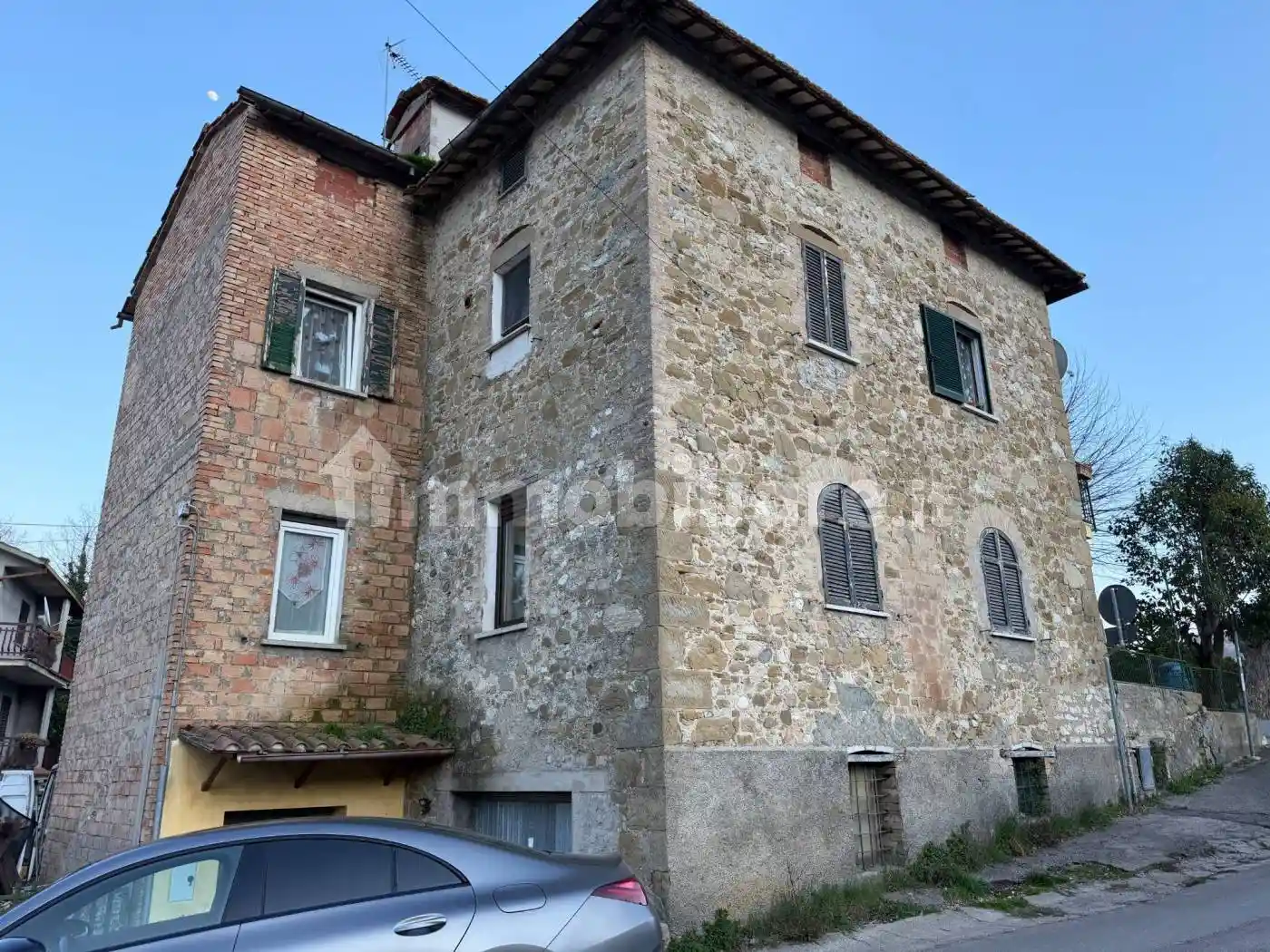 Casa indipendente in vendita a Perugia