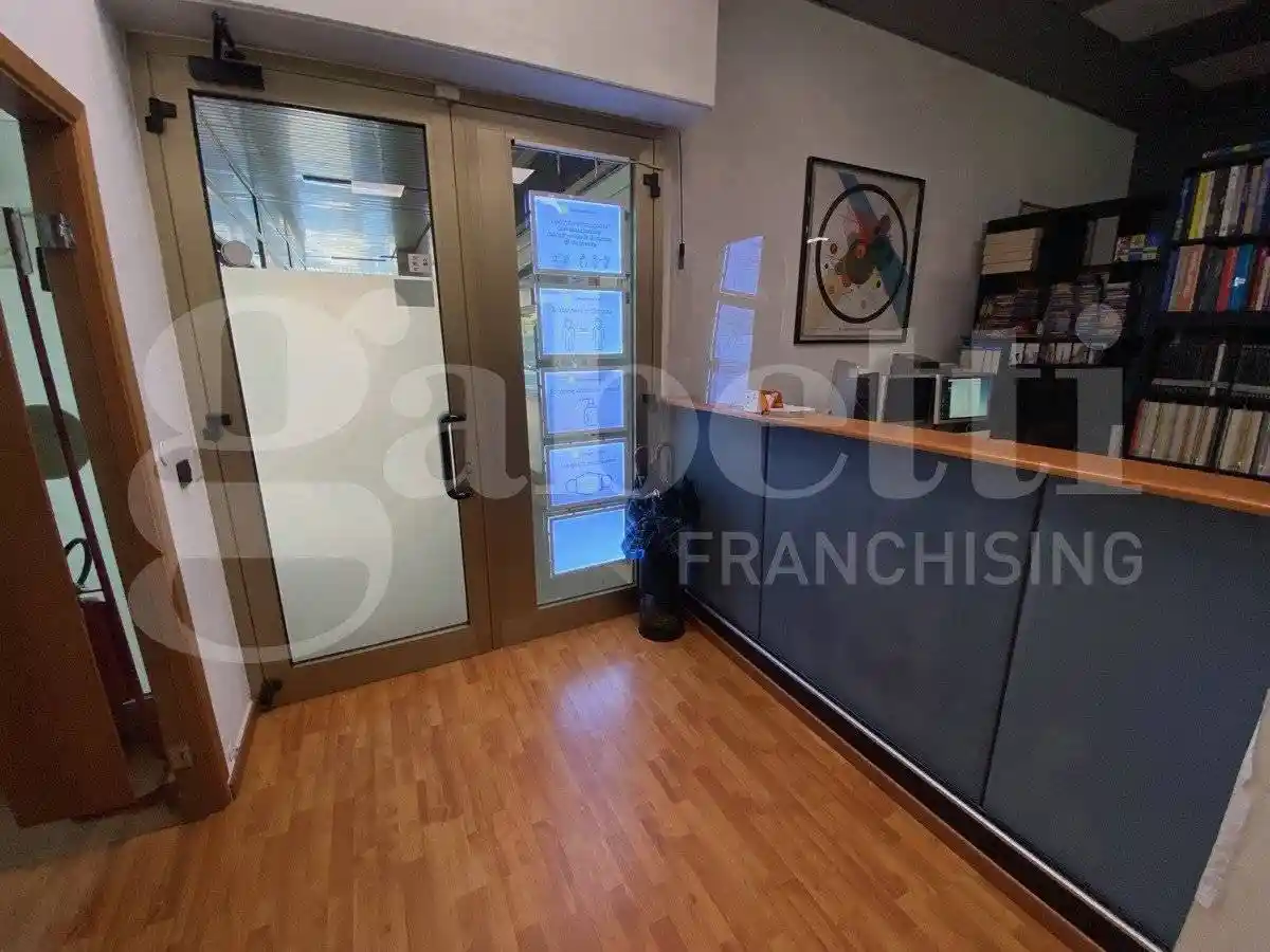 Palazzo - Edificio in vendita a Novate Milanese