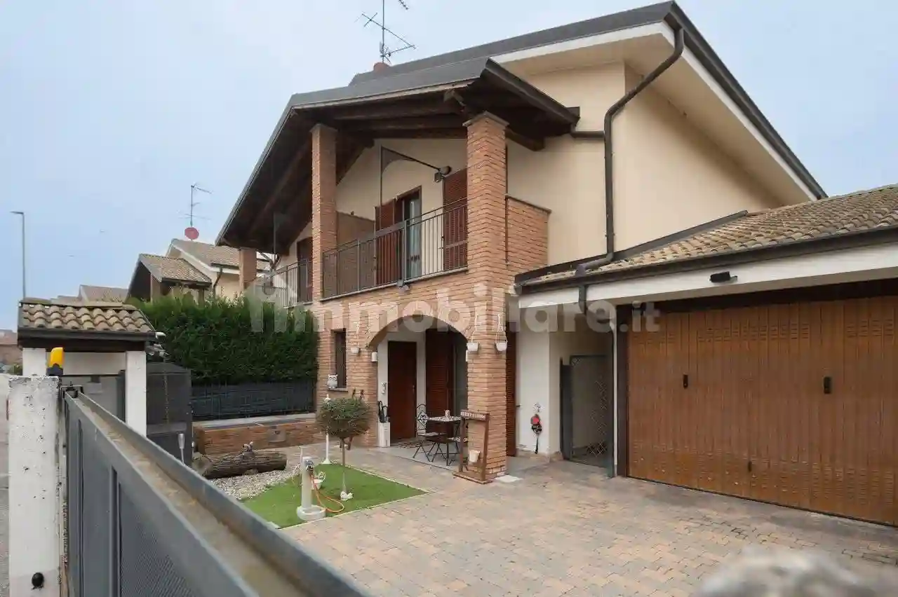 Villetta a schiera - foto 2