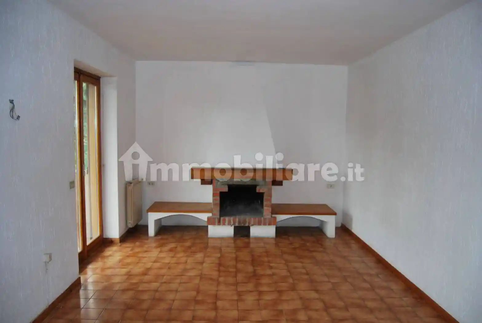 Villa in affitto a Nebbiuno