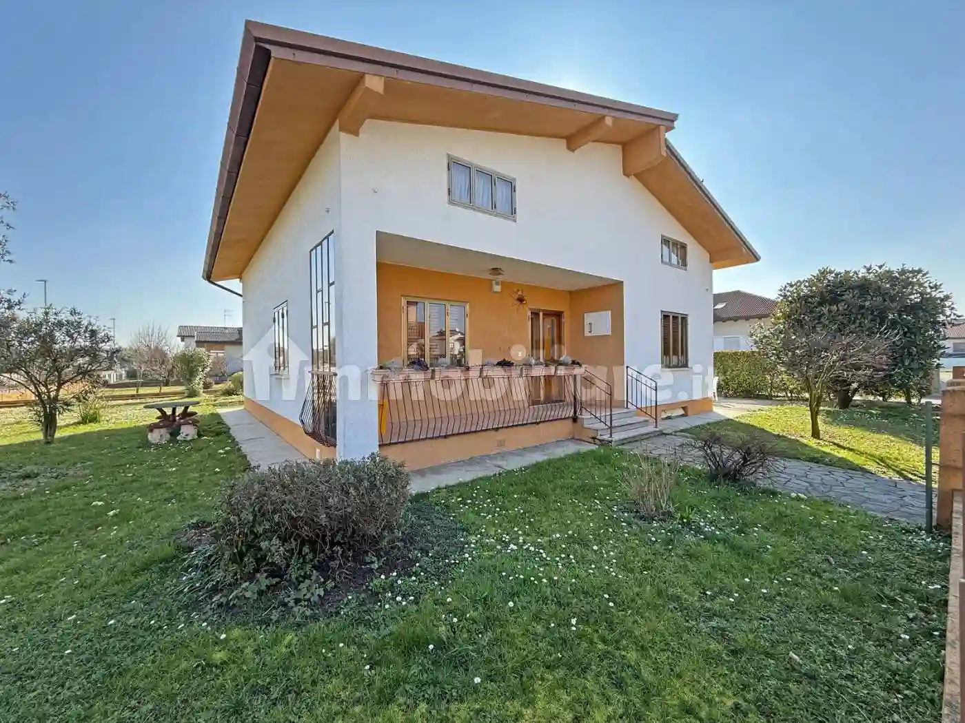 Villa - foto 2