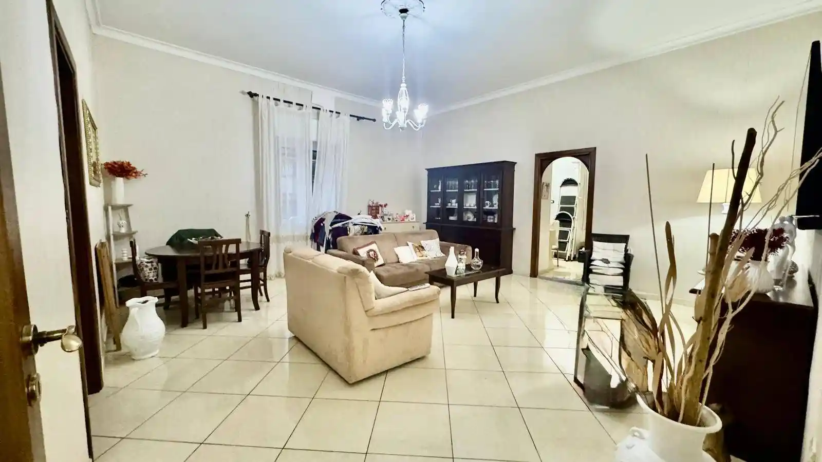 Appartamento in vendita a Napoli