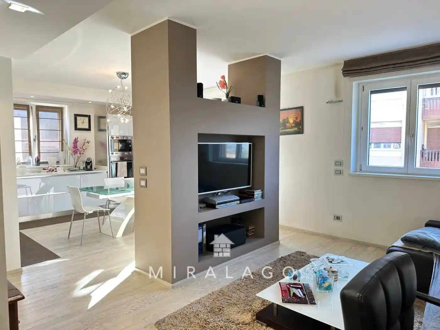 Appartamento in vendita a Colico