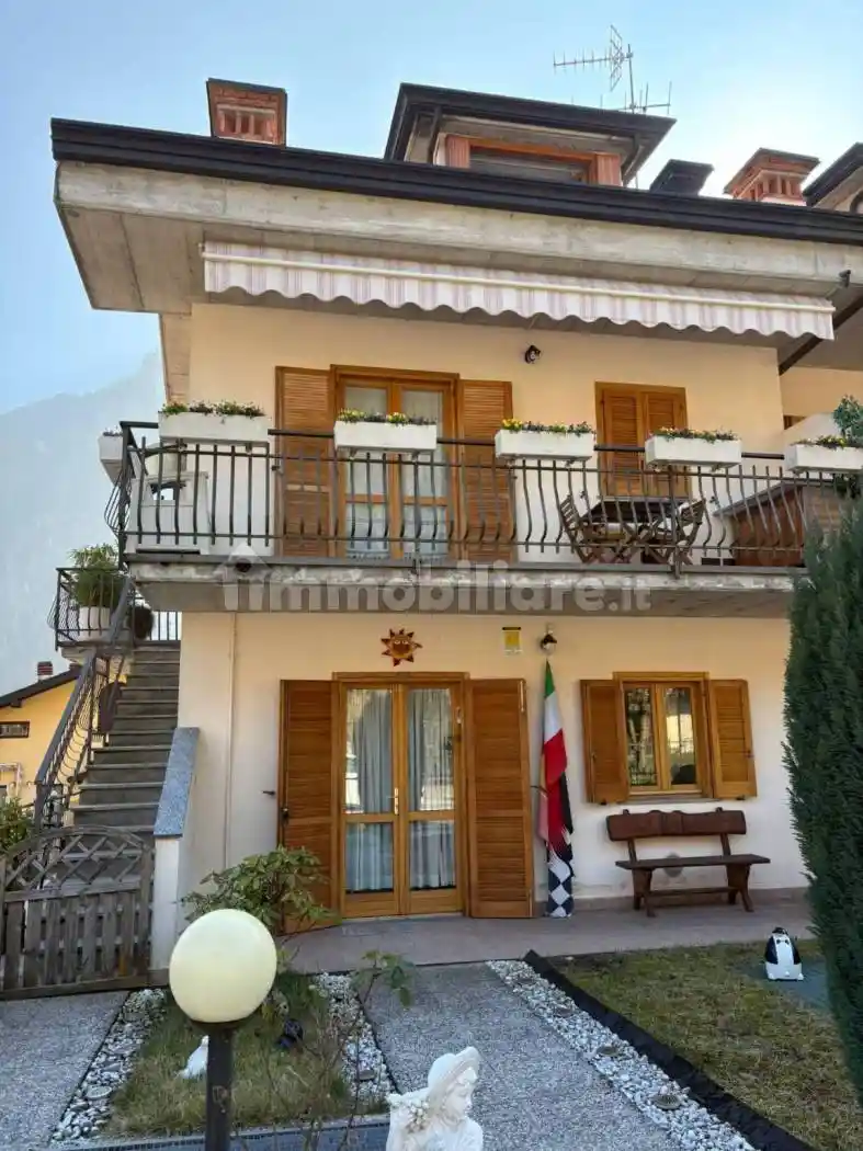 Appartamento in vendita a Ponte Nossa