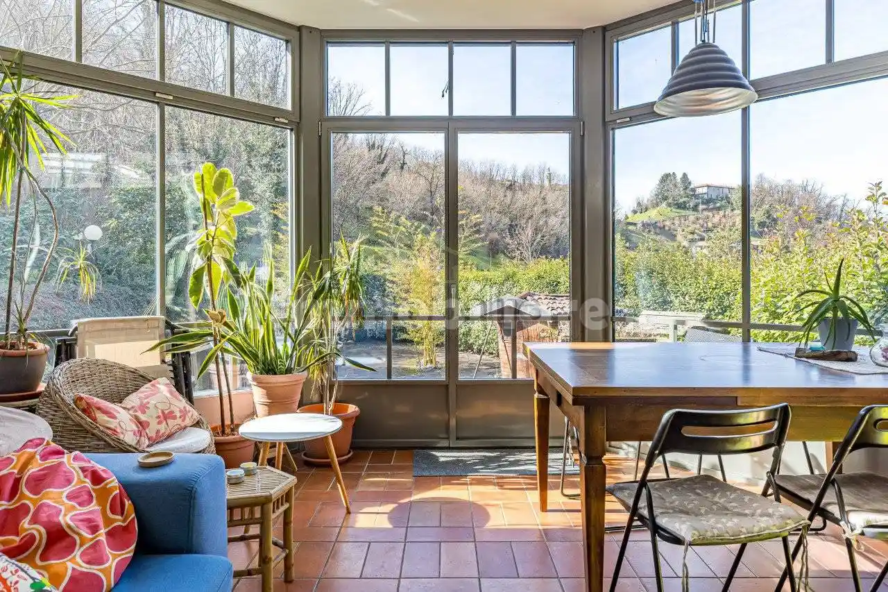 Villa in vendita a Como