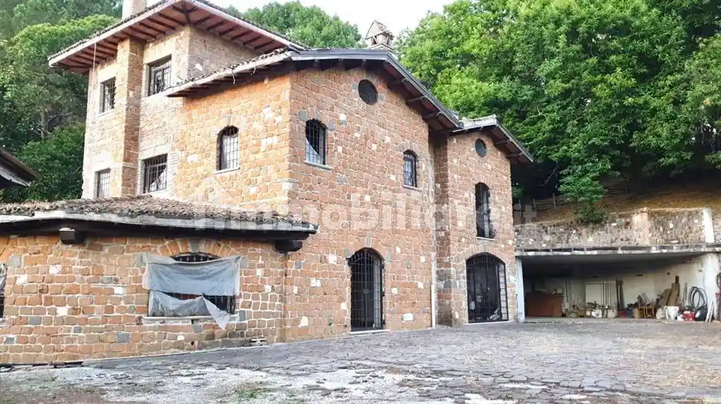 Rustico - Casale in vendita a San Cesareo