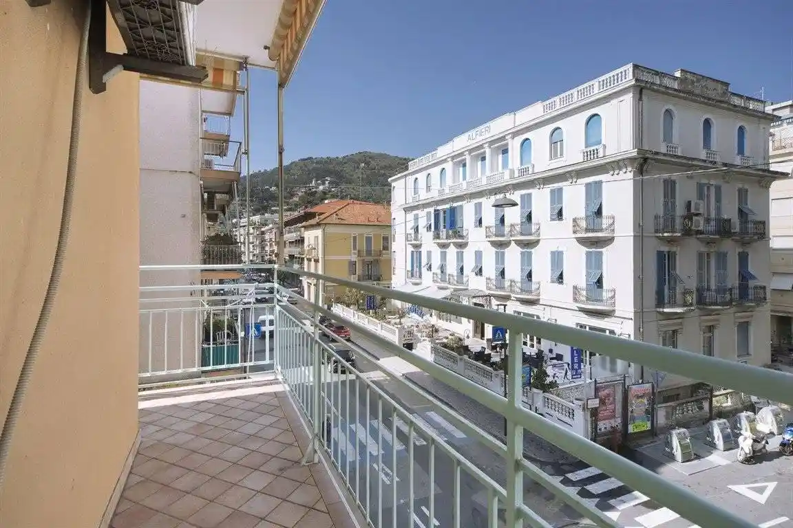 Appartamento in vendita a Alassio