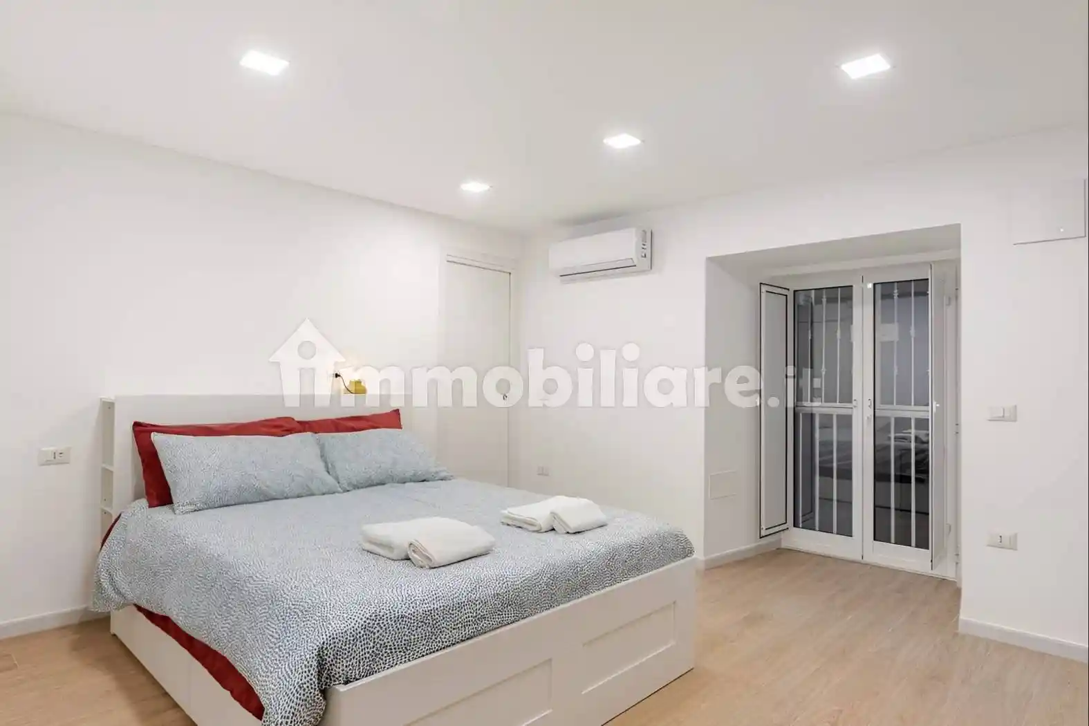 Appartamento in affitto a Napoli