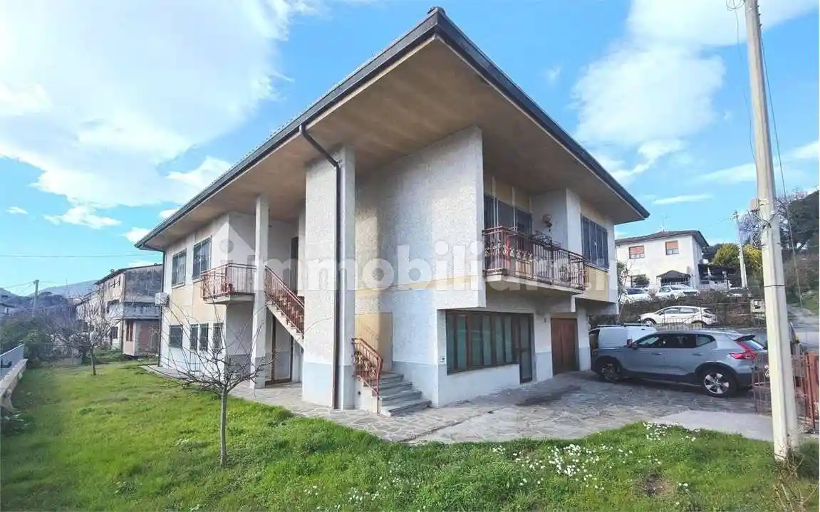 Villa in vendita a Lucca