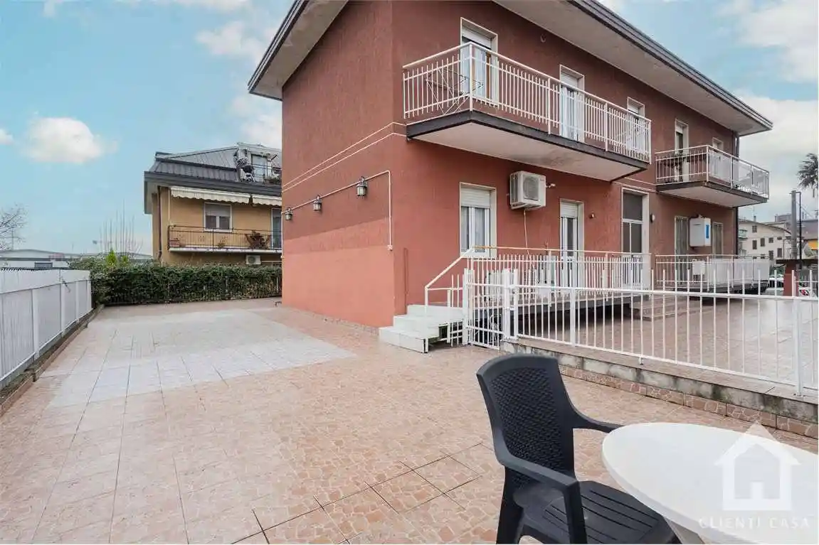 Appartamento in vendita a Limbiate