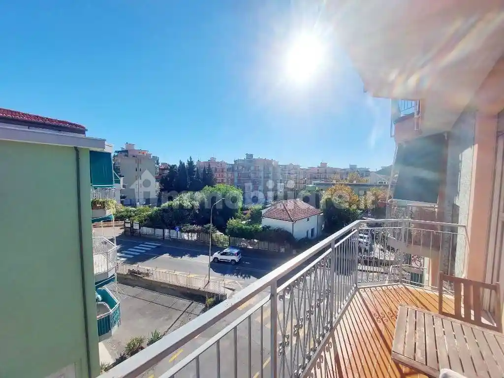 Appartamento in vendita a Borghetto Santo Spirito