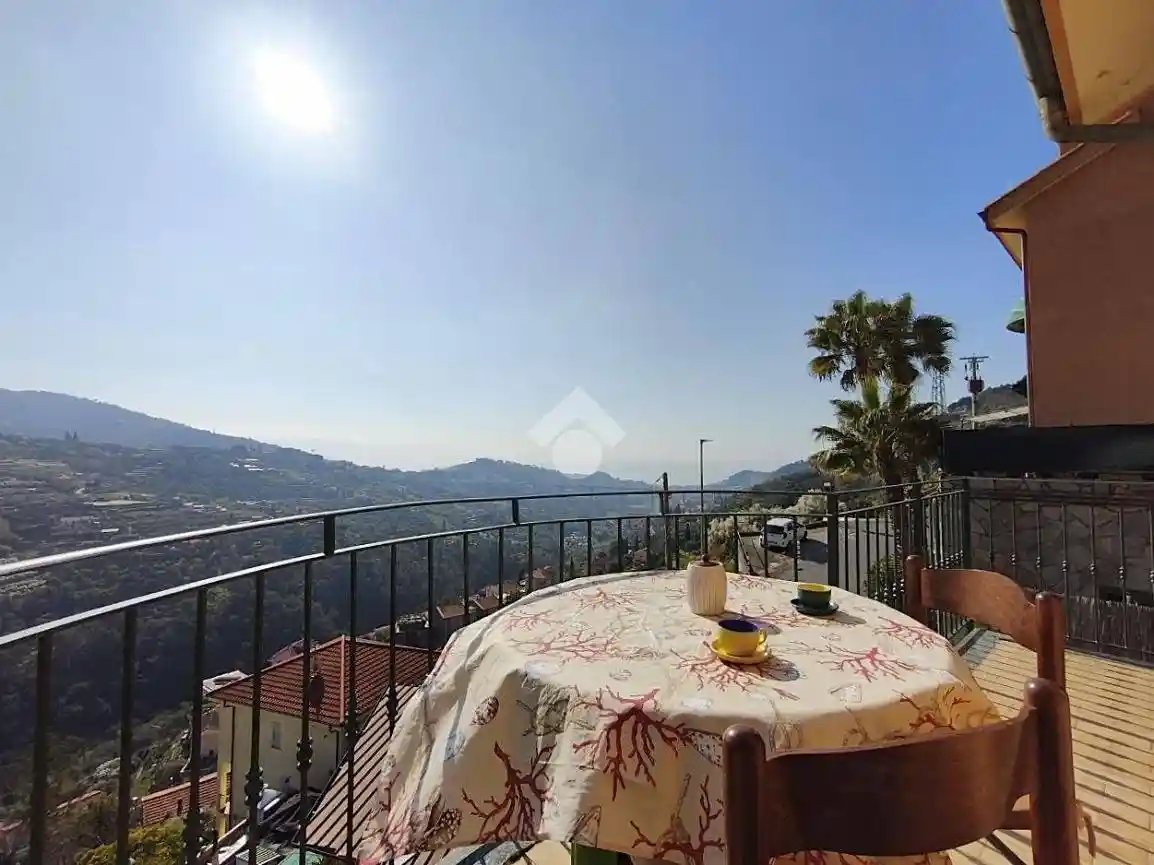 Appartamento in vendita a Vallebona