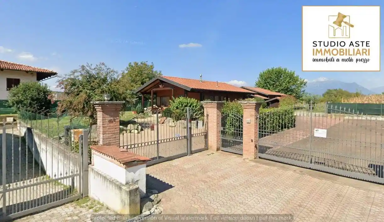 Villa in vendita a Strambino