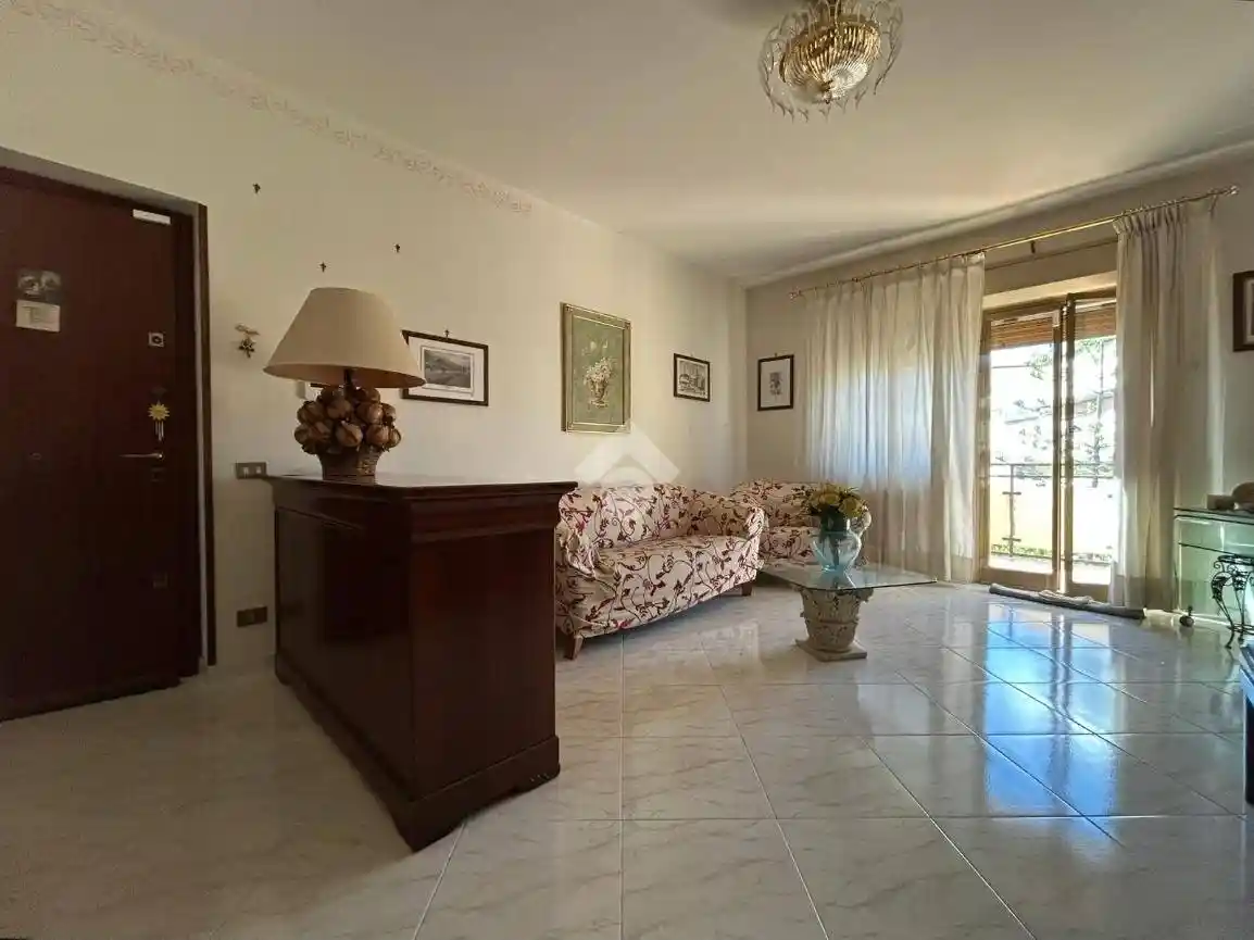 Appartamento in vendita a Palermo